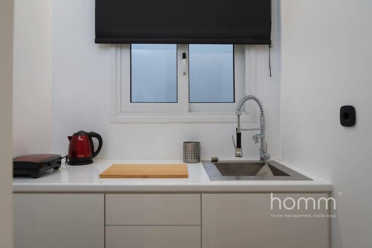 34Sqm Minimal Homm Apartment With Acropolis View Atene Esterno foto